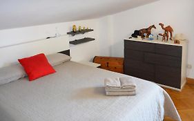 Apartamento En Villa Con Parking